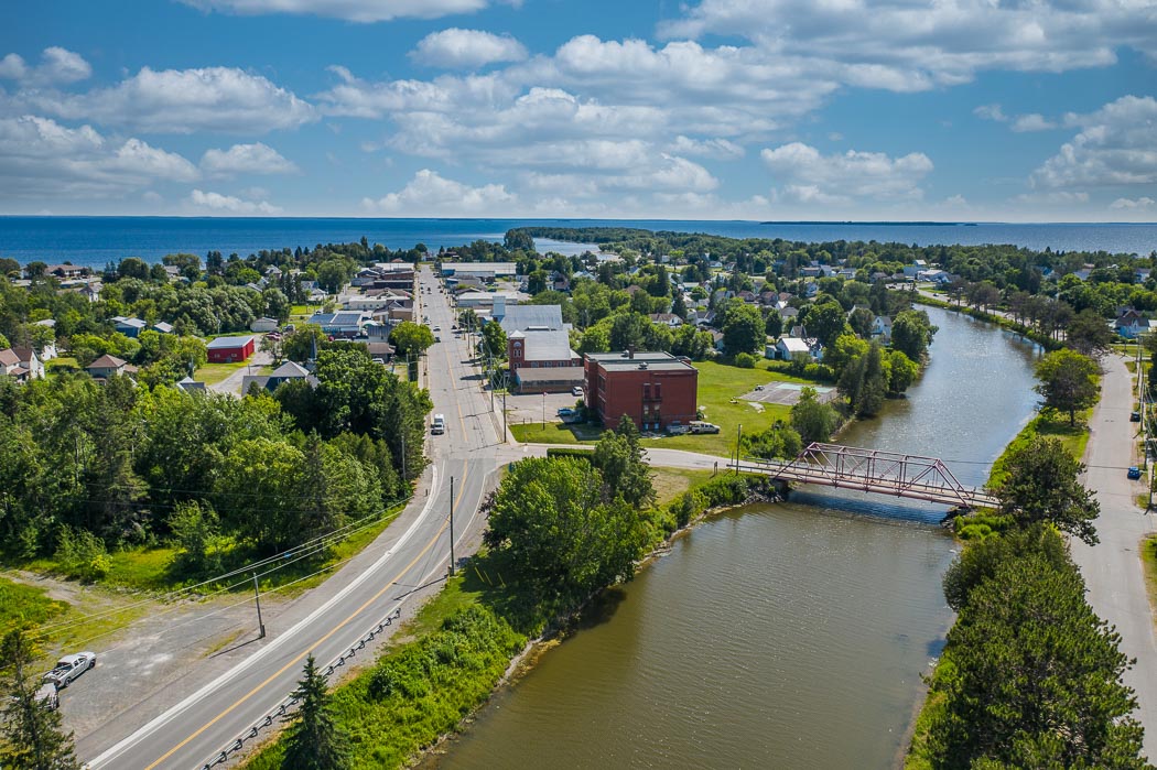 Arial photo of Thessalon town showing river and bridge